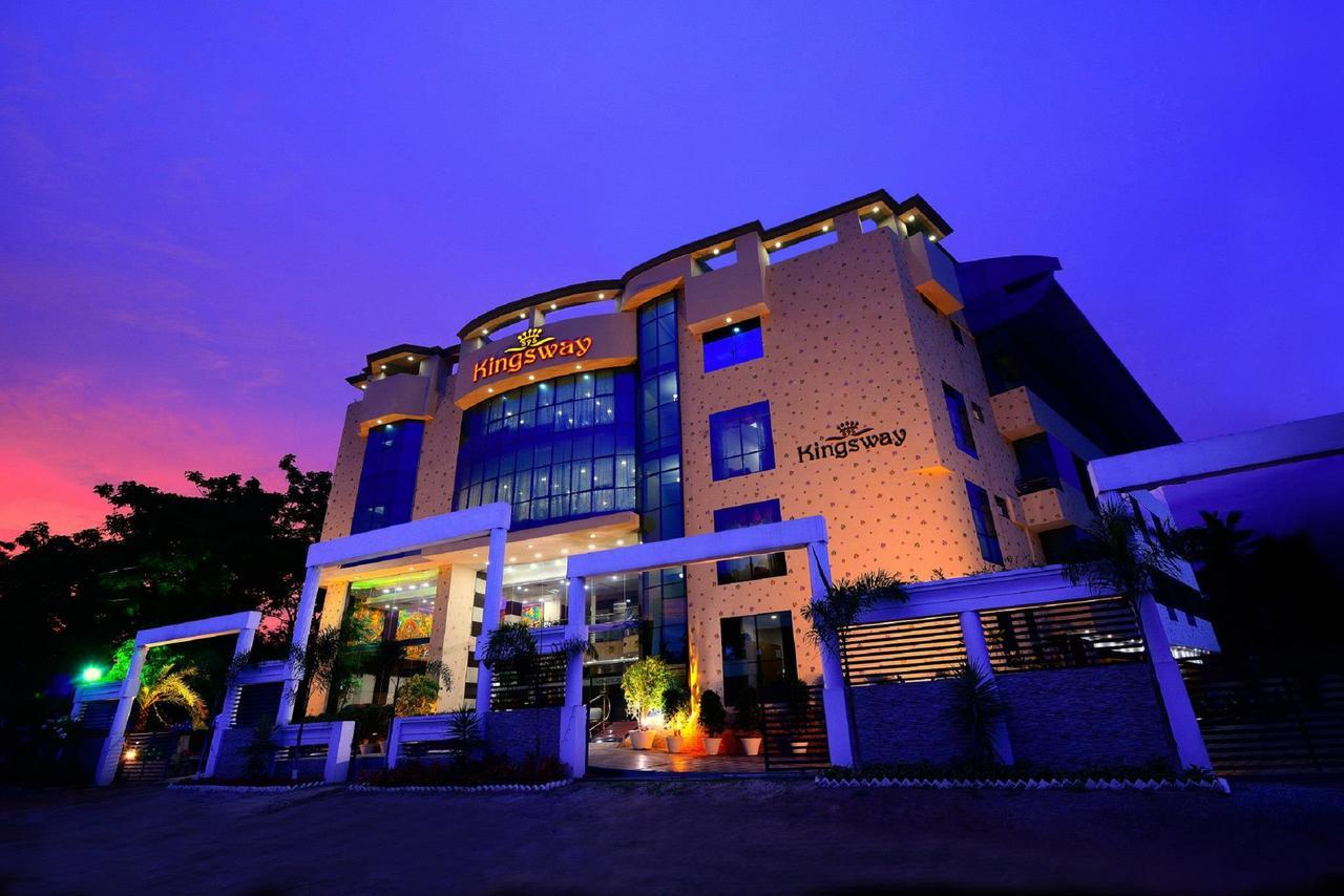 Готель Sps Kingsway Thiruvananthapuram Екстер'єр фото